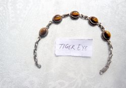 TIGER EYE BRACELET- Standard Pashmina & Handicrafts House